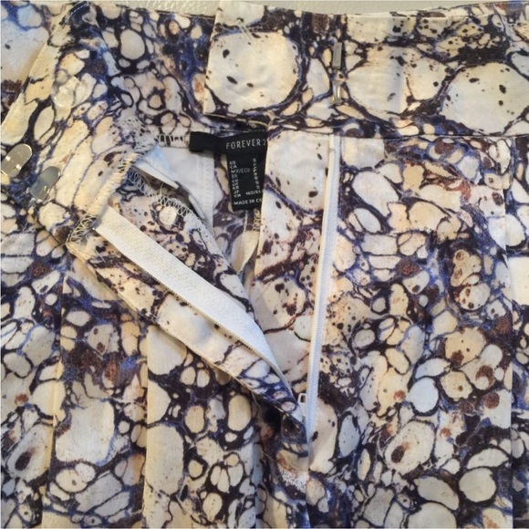 Forever 21 Satin Halter and Pant Set Marble print *Worn n Sitting in Bars w Cake - Picture 8 of 16